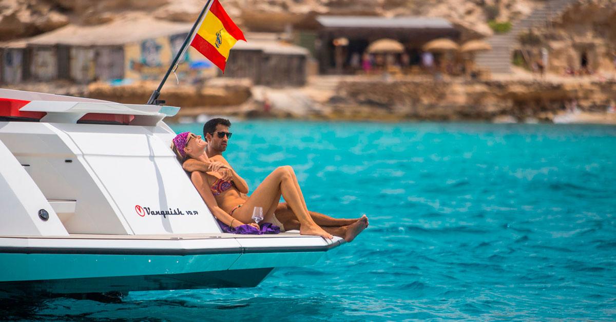 rent vanquish boats ibiza vq54 02